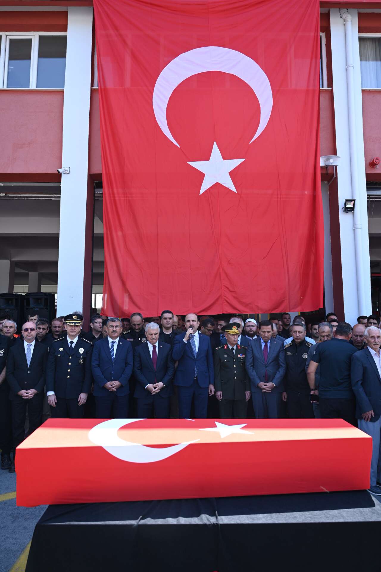 Konya şehidine ağladı! İtfaiyeci Mehmet Tekeli gözyaşlarıyla toprağa verildi 7